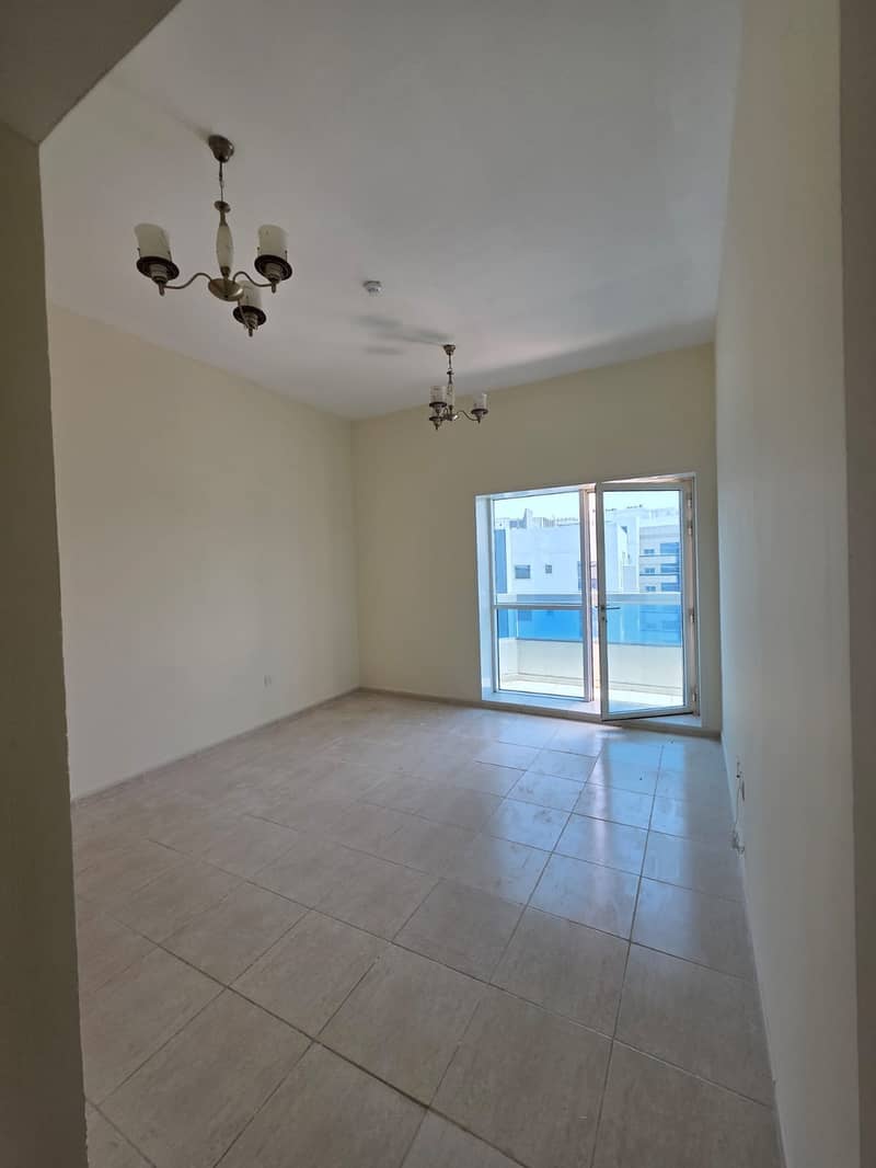 Axis Residence 3 Gallery 1