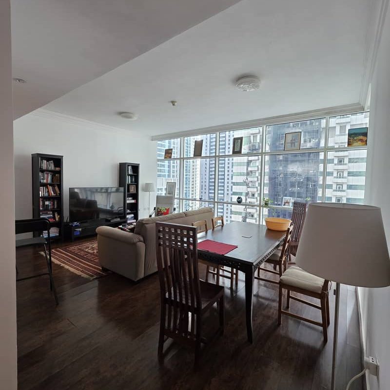 Upgraded 2 Bed | Next to Tram | Spacious | High ROI