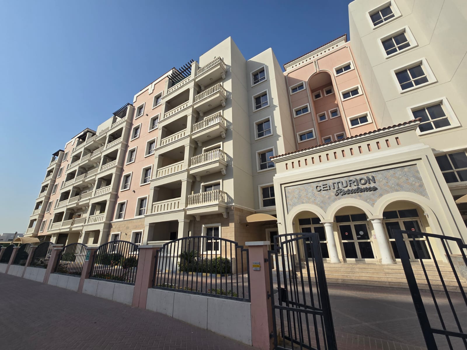 2BHK + Maid – CENTURION RESIDENCES