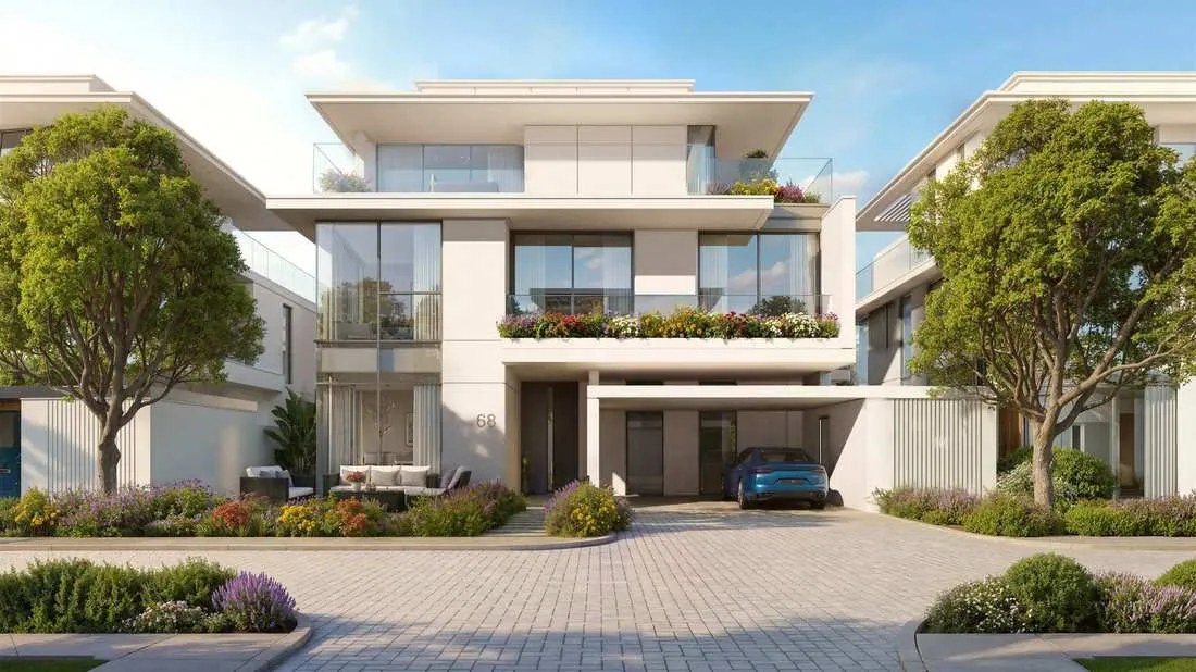 Azizi Florence – villa frontage and driveway