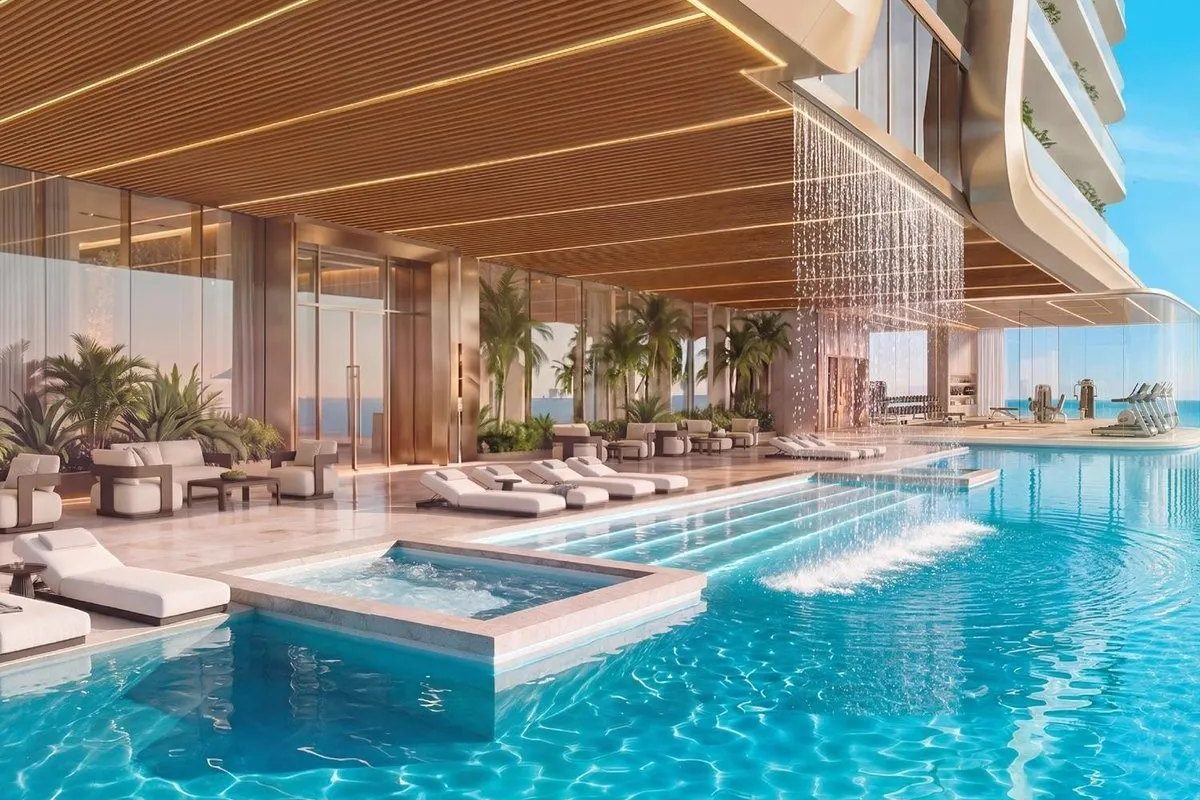 Shahrukhz Residences by Danube – Infinity 33 pool
